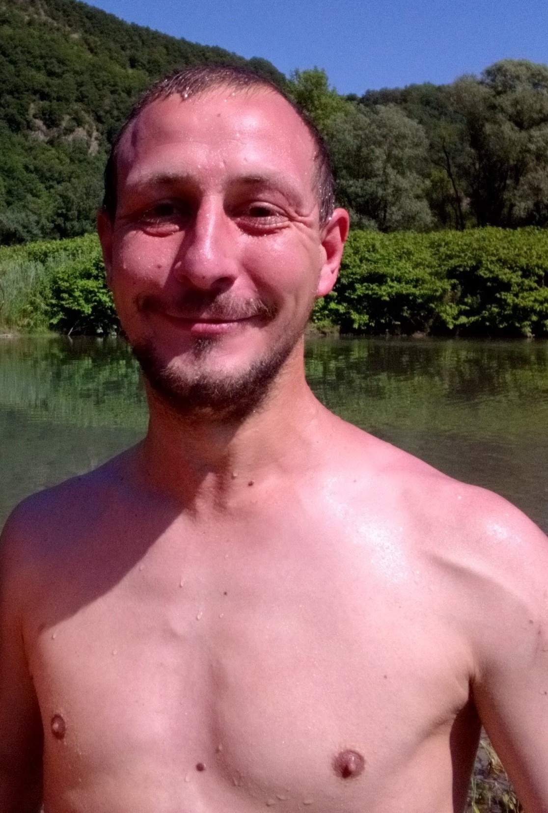 Profil de Altair, 41 ans, Garage gay à St-Oyens