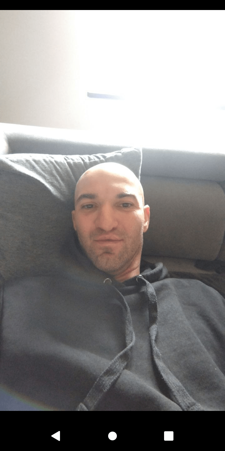 Profil de Dieudonne, 41 ans, Garage gay à Cuarnens