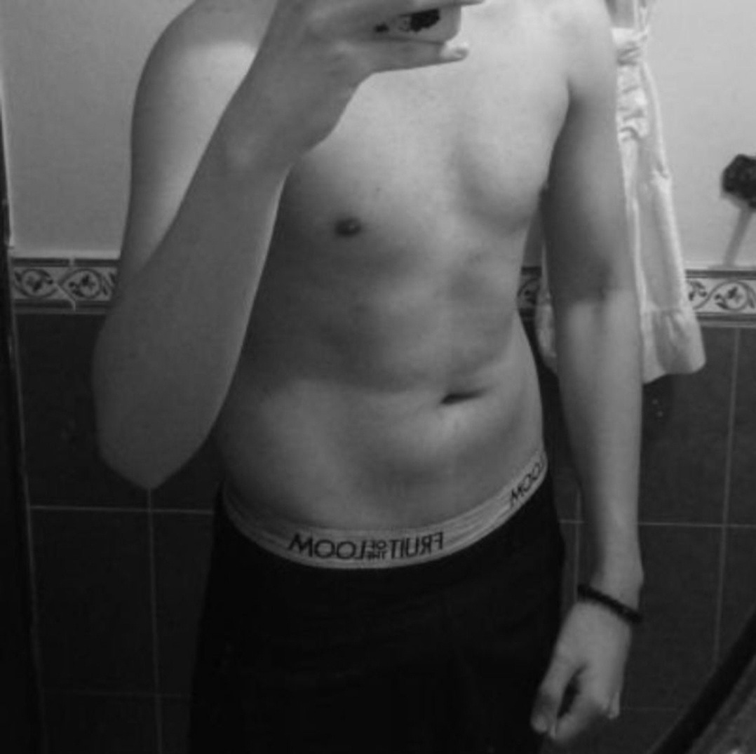 Profil de Emrys, 25 ans, Garage gay à Faoug