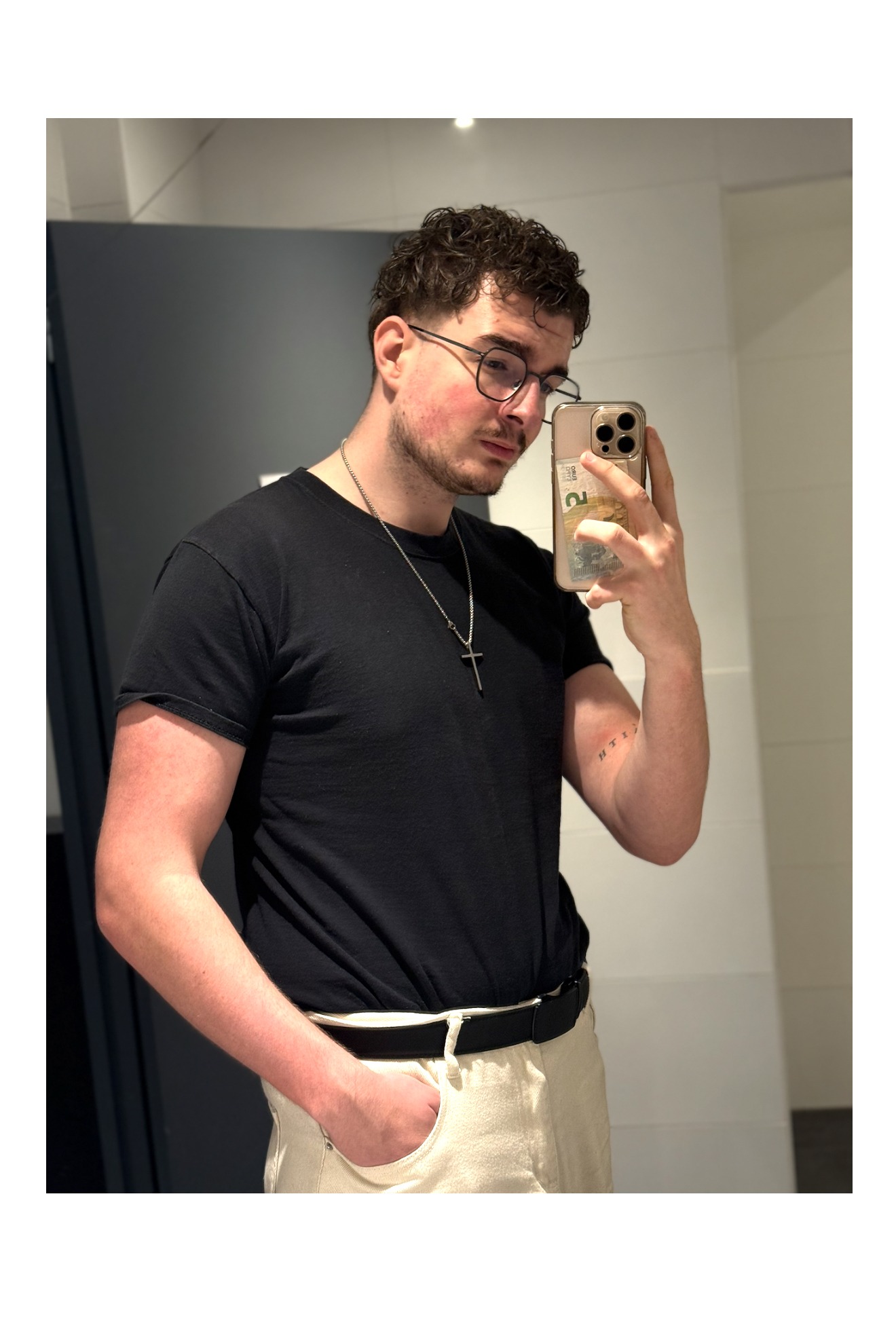 Profil de Jorian, 22 ans, Garage gay à Muralto