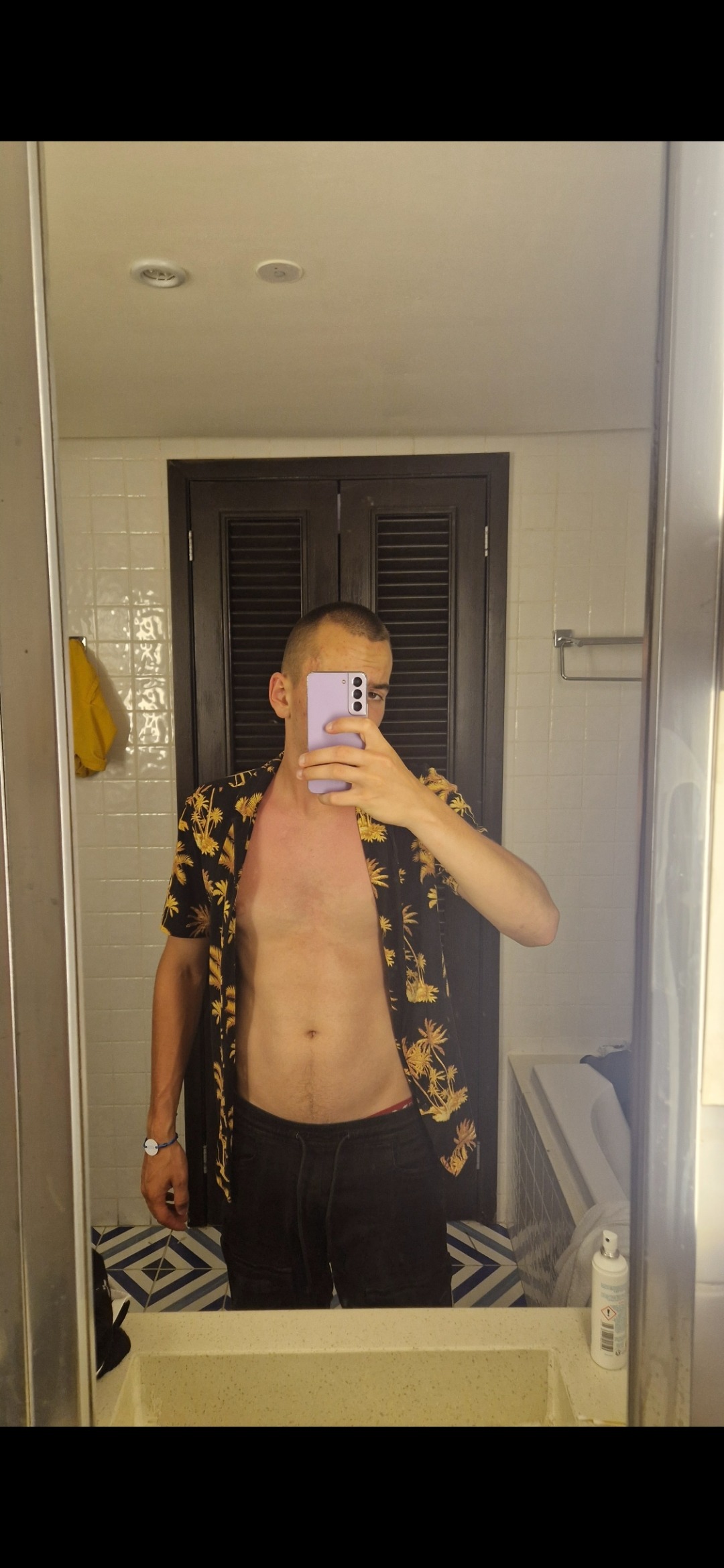 Profil de Kenane, 20 ans, Garage gay à Petit-Lancy