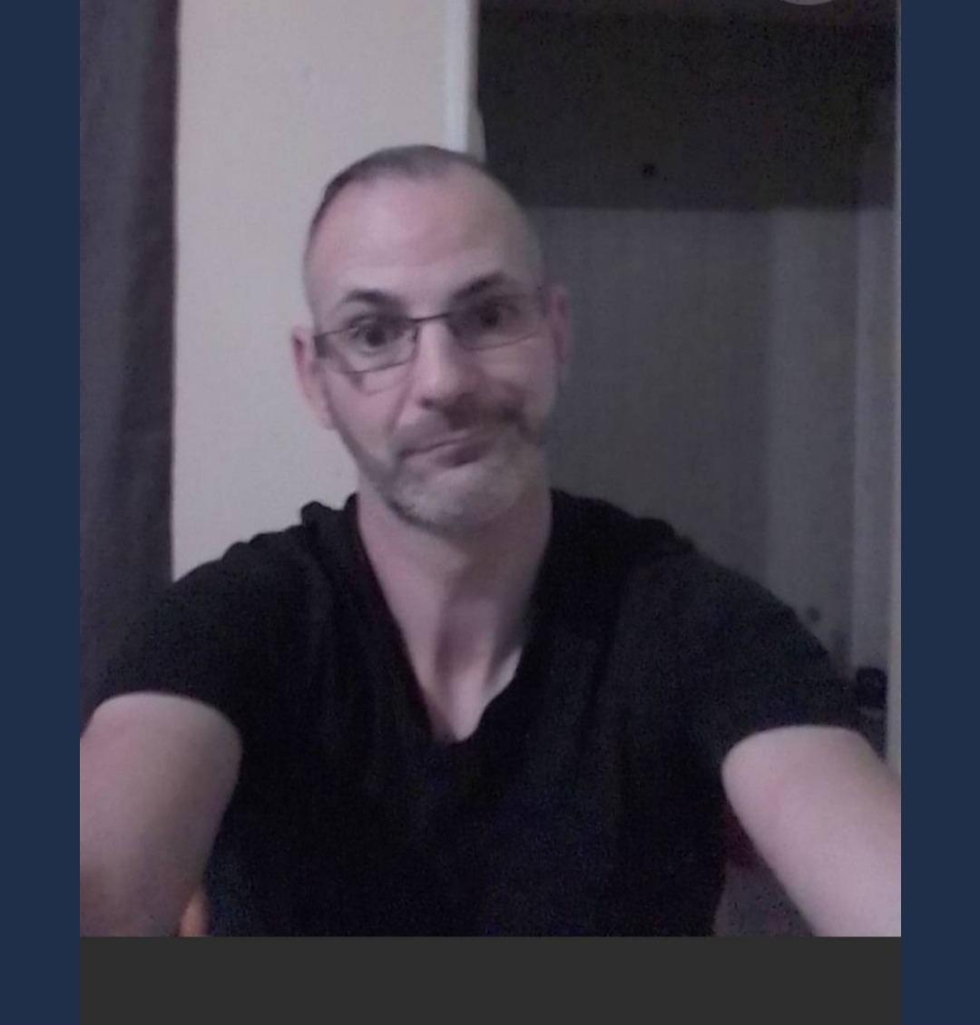 Profil de Binyamine, 46 ans, Garage gay à Gravesano