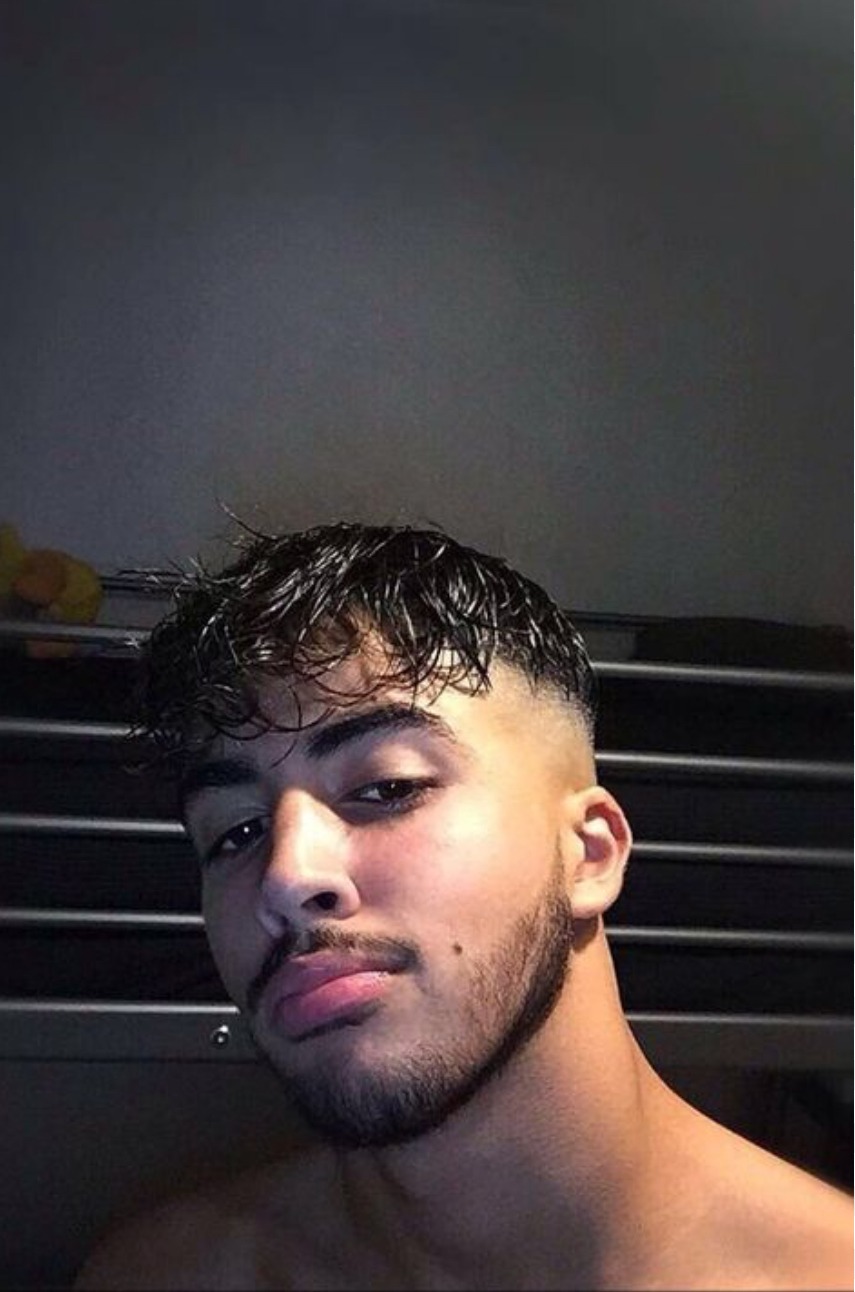 Profil de Saufiane, 21 ans, Garage gay à Tann