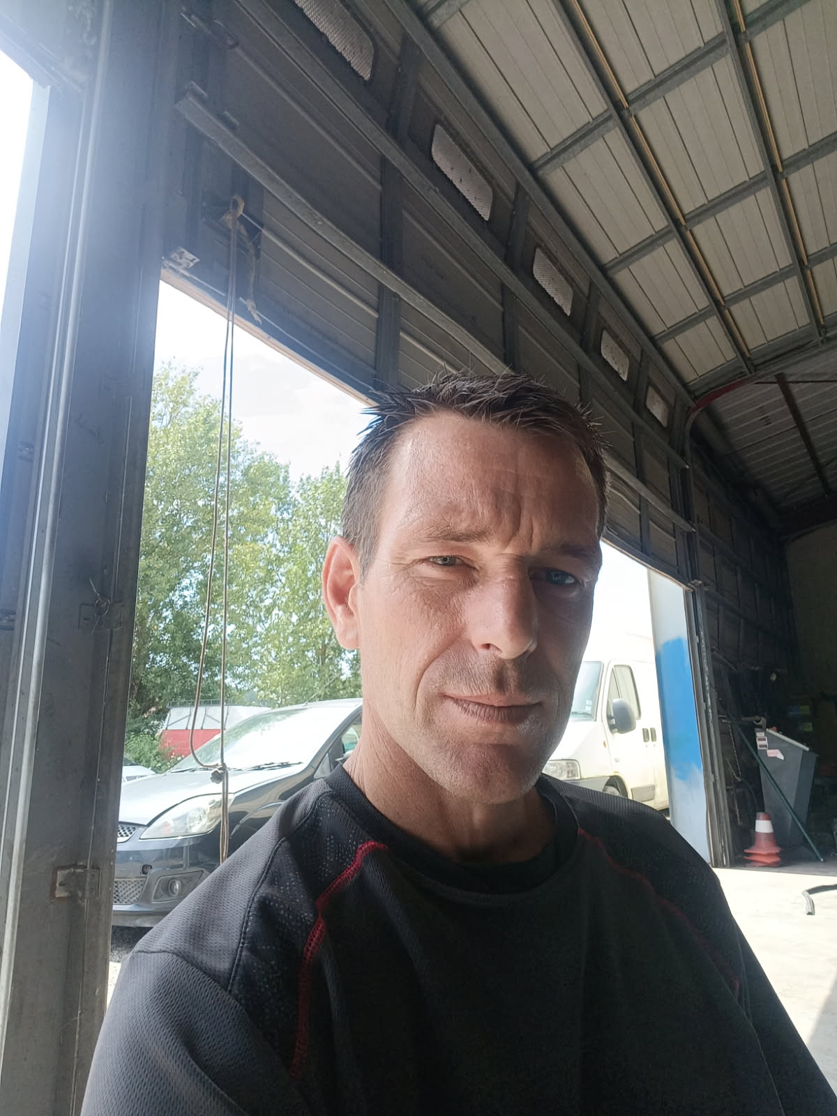 Profil de Ramazan, 42 ans, Garage gay à Engwang