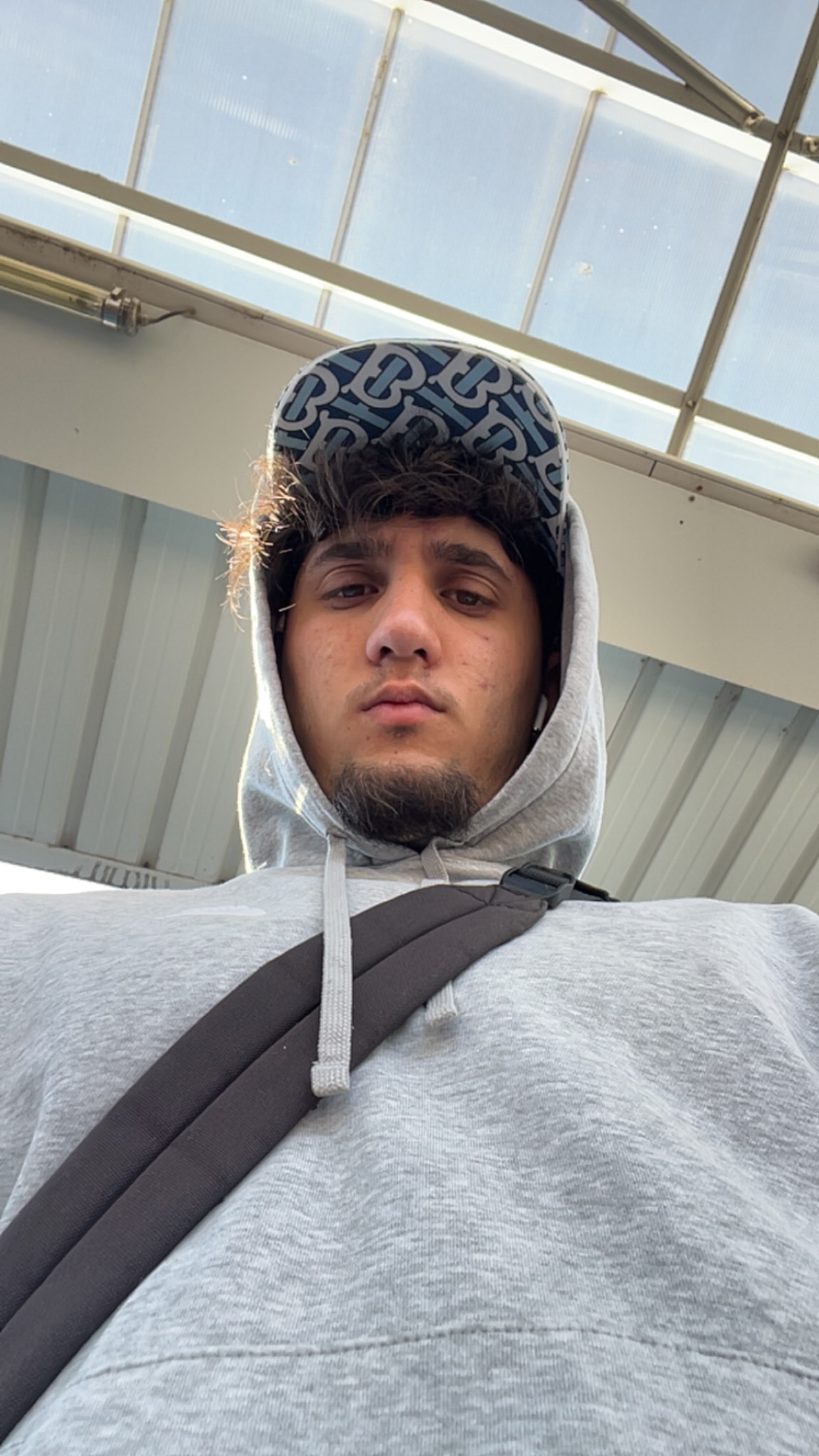 Profil de Malal, 21 ans, Garage gay à Barmelweid