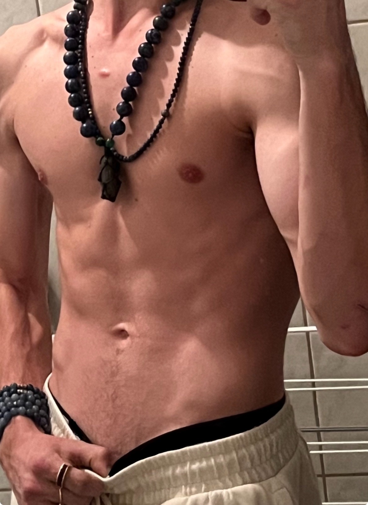 Profil de Lyam, 18 ans, Garage gay à Féchy