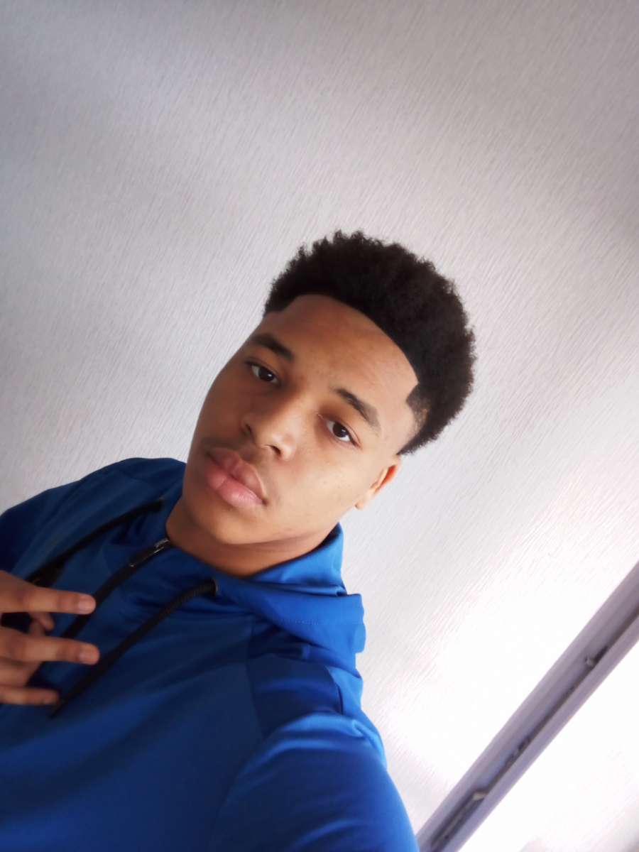 Profil de Sethy, 20 ans, Garage gay à Les Granges (Salvan)