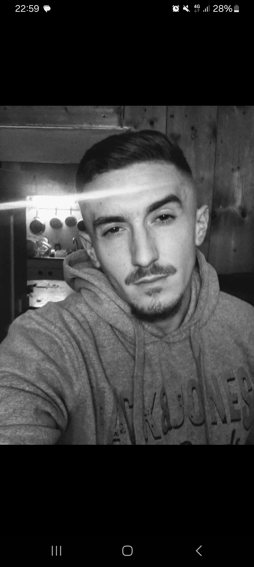 Profil de Hilel, 28 ans, Garage gay à Simplon Dorf