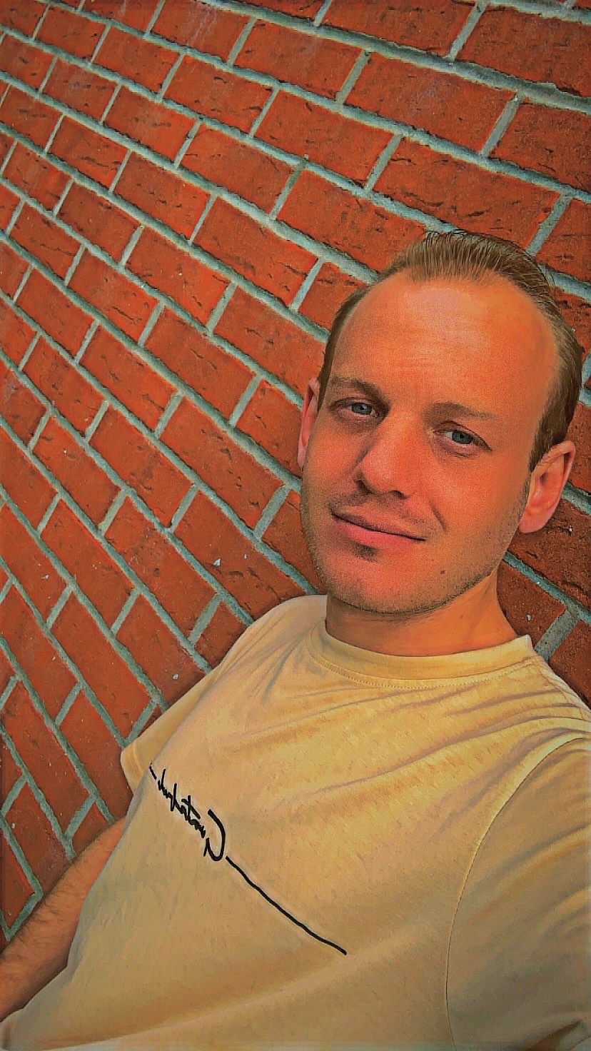 Profil de Dereck, 25 ans, Garage gay à Aldesago