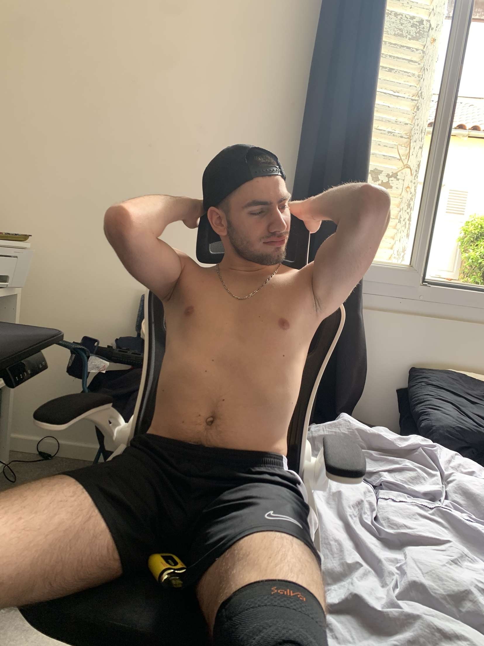 Profil de Baraka, 21 ans, Garage gay à Ambrì