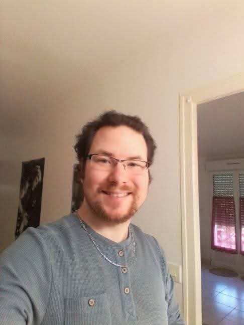 Profil de Dony, 32 ans, Garage gay à Origlio