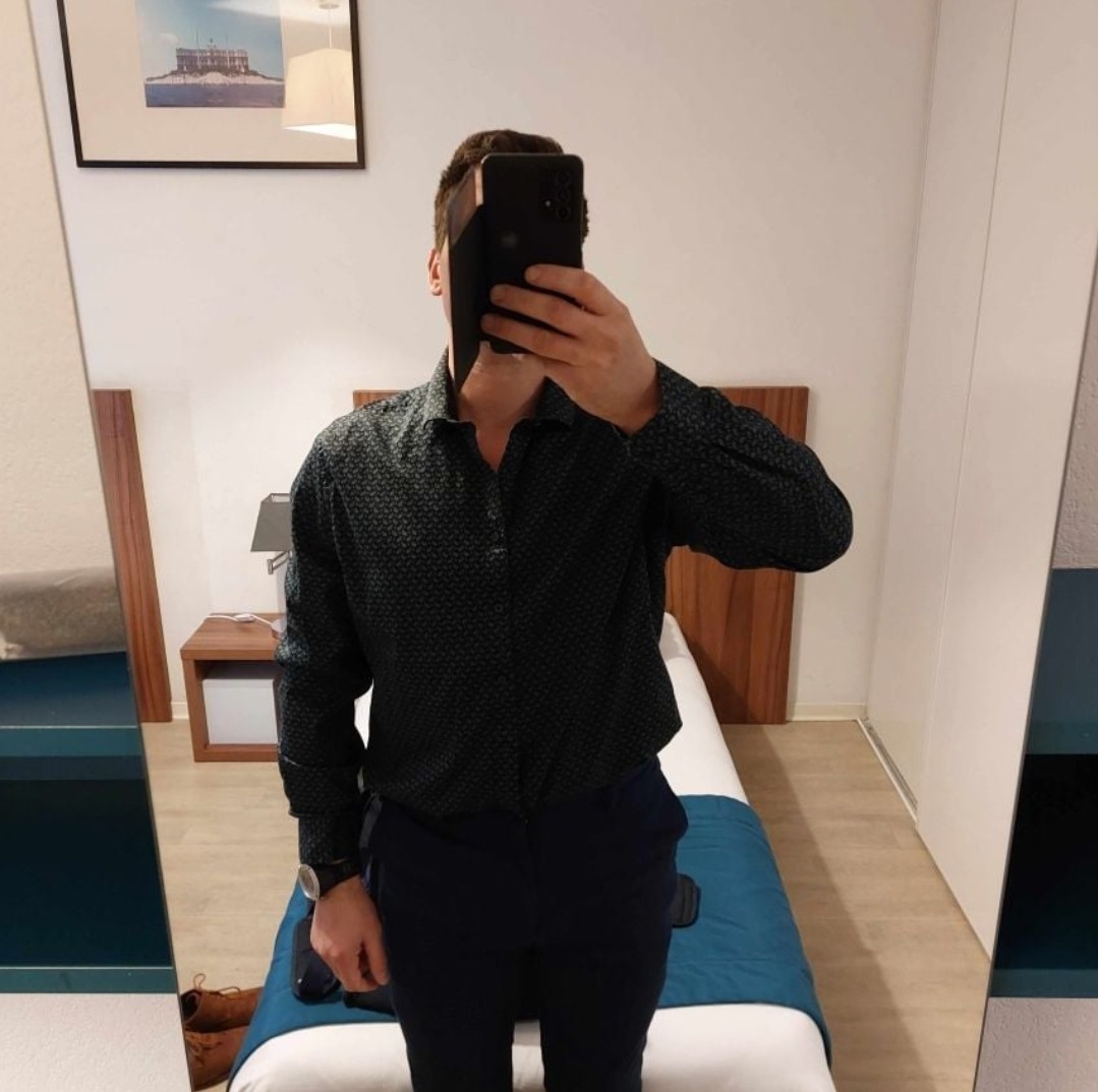 Profil de Younis, 43 ans, Garage gay à Obersteckholz
