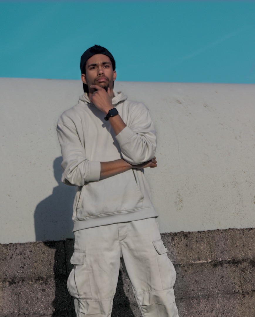 Profil de Salah-edine, 25 ans, Garage gay à Urnäsch