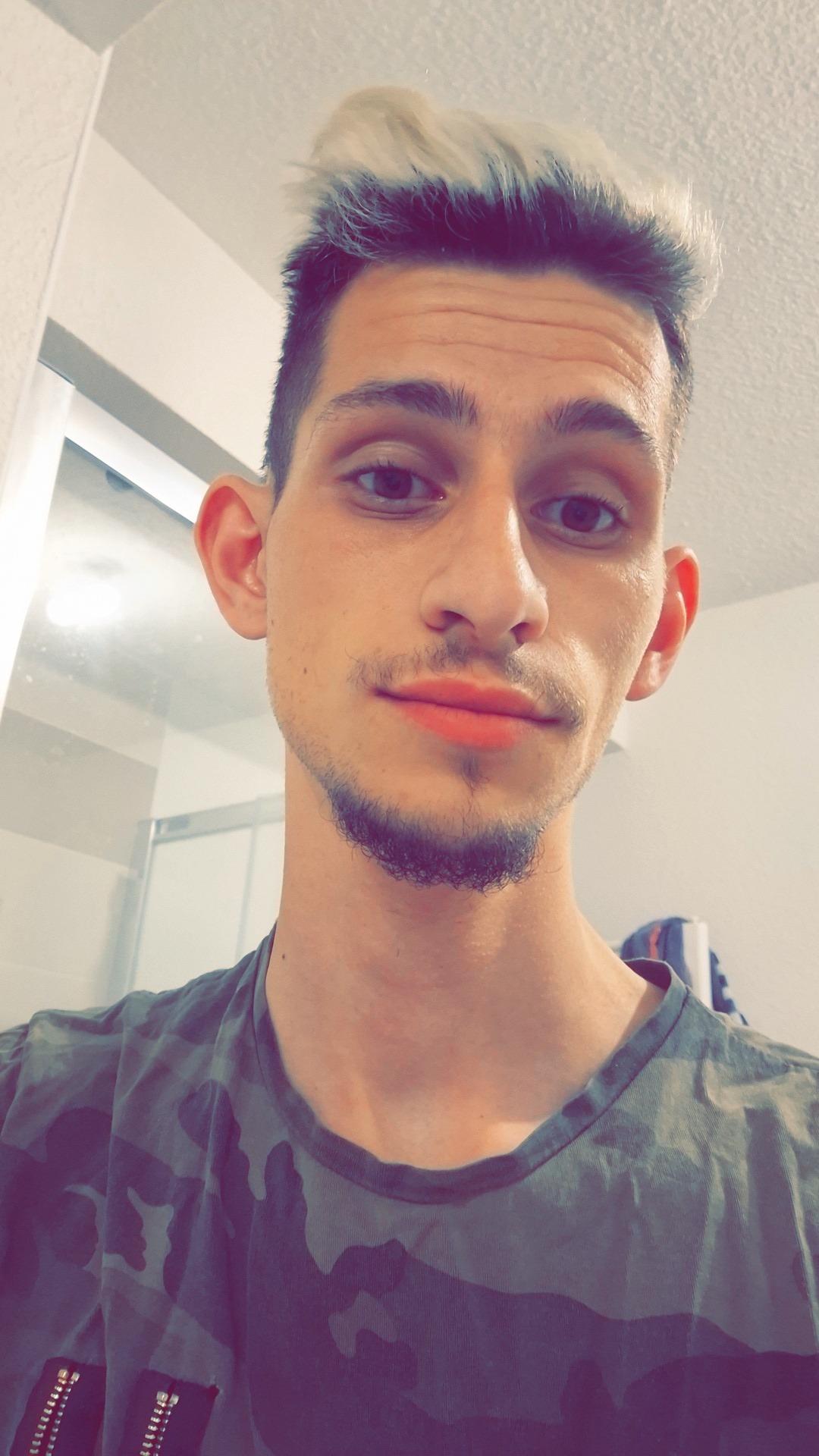 Profil de Amani, 27 ans, Garage gay à Watt