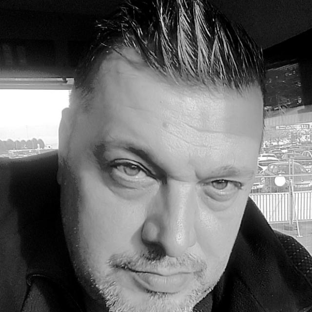 Profil de Aymane, 50 ans, Garage gay à Martisberg