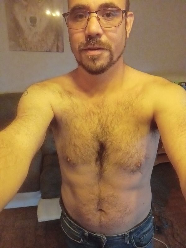 Profil de Bandiougou, 40 ans, Garage gay à Ausserberg