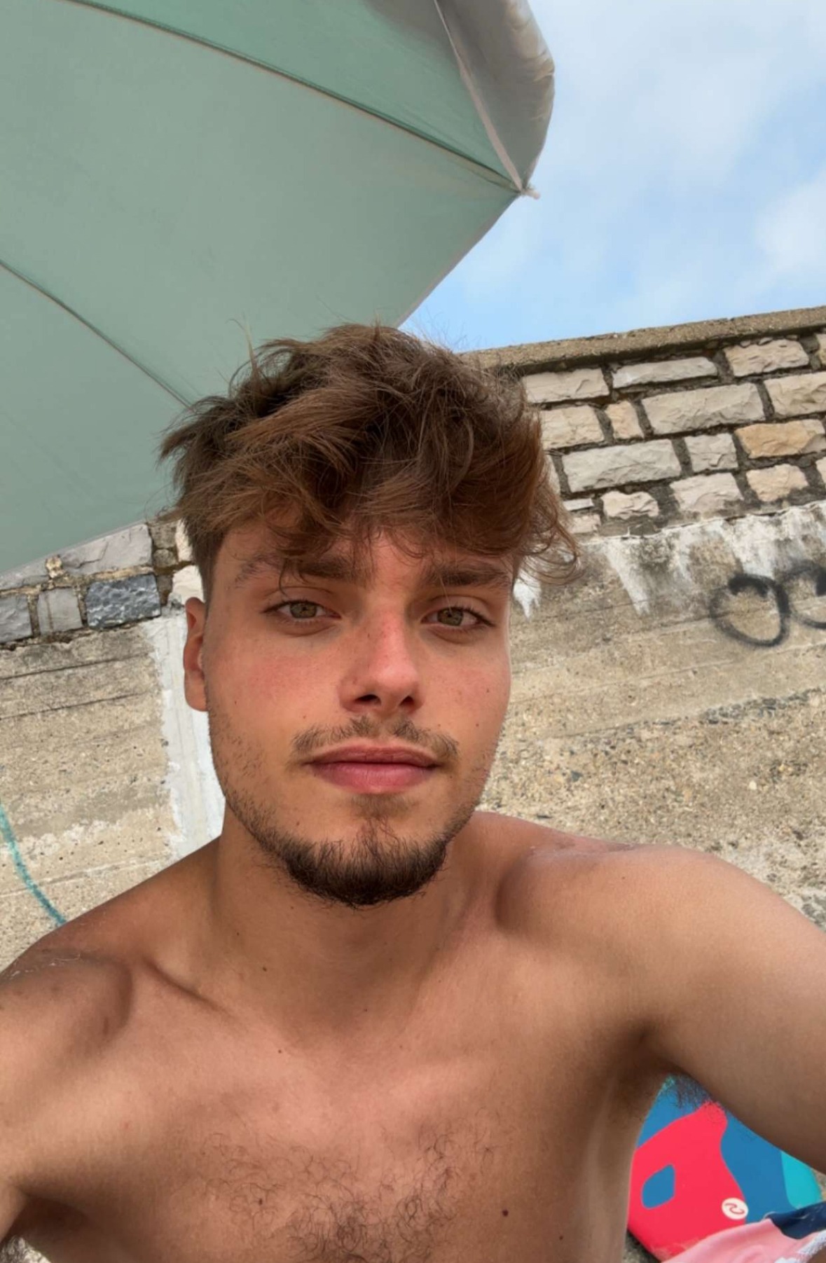 Profil de Bassim, 19 ans, Garage gay à Ghirone