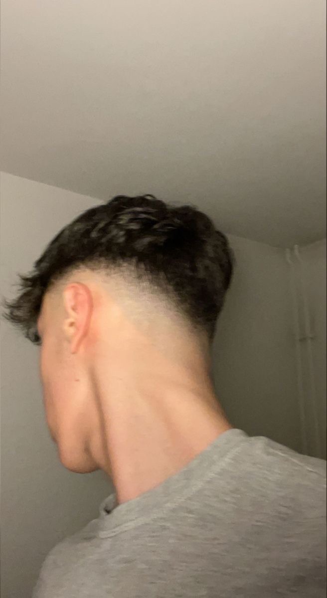 Profil de Tonyo, 22 ans, Garage gay à Aldesago