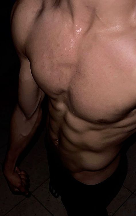Profil de Mohamed-tahar, 18 ans, Garage gay à Arcegno