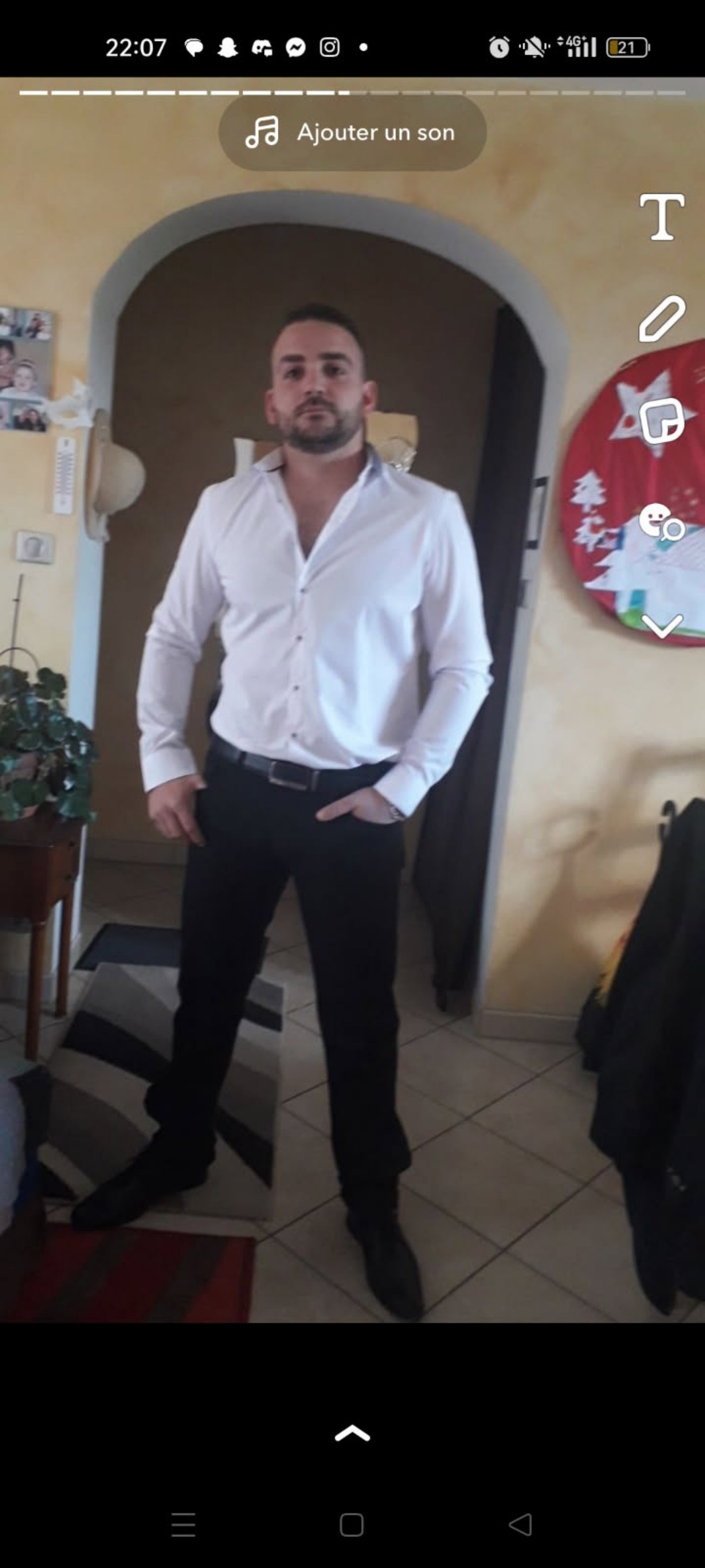 Profil de Iyed, 33 ans, Garage gay à Coglio