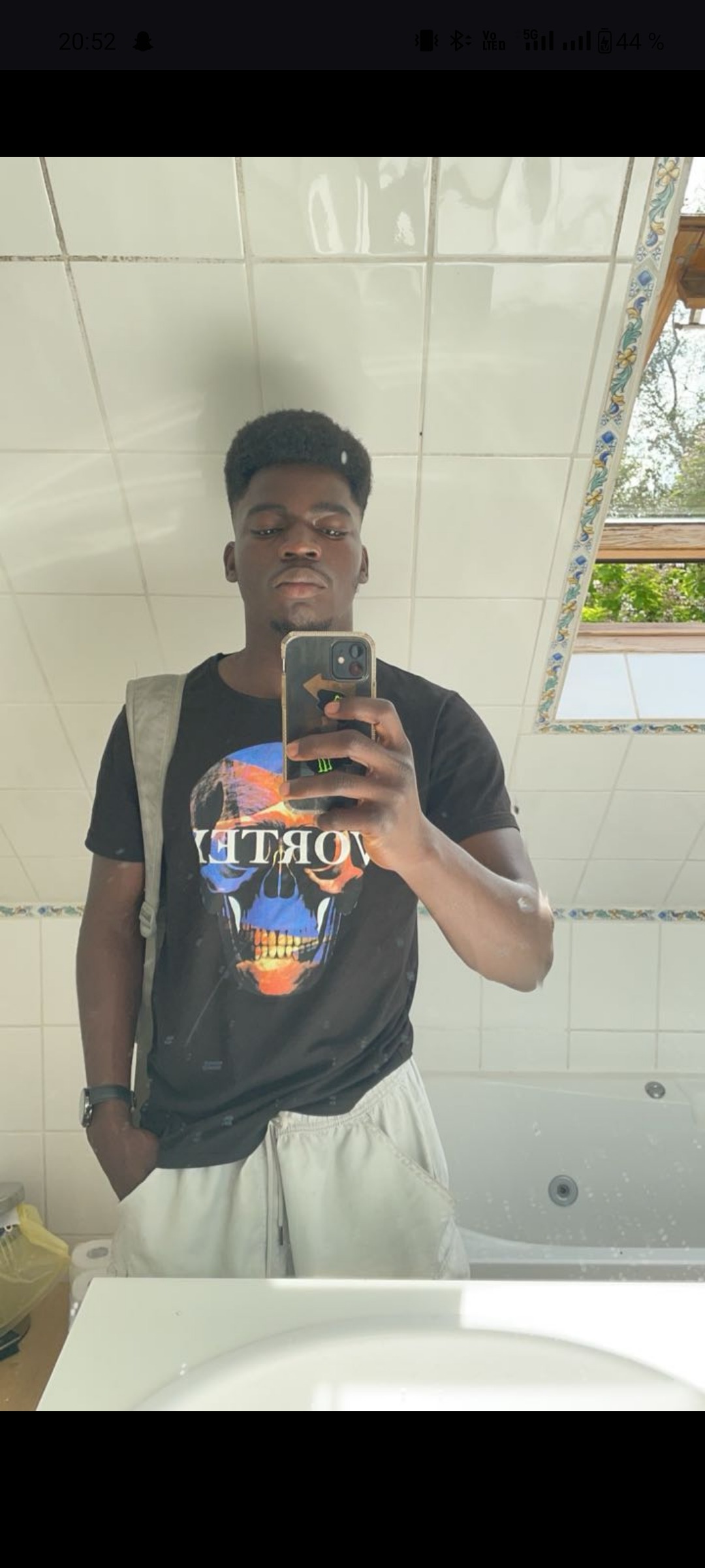 Profil de Ghjuvan, 27 ans, Garage gay à Purasca