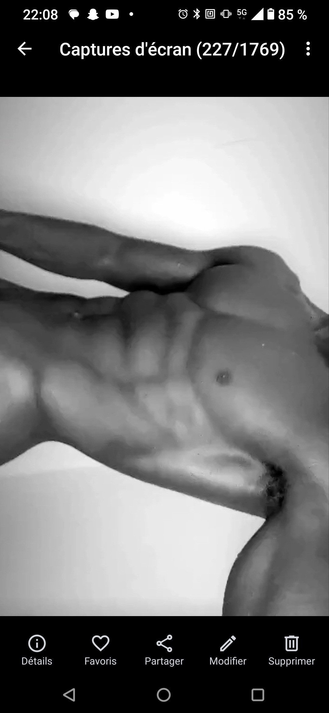 Profil de Ousseni, 22 ans, Garage gay à Roggenburg
