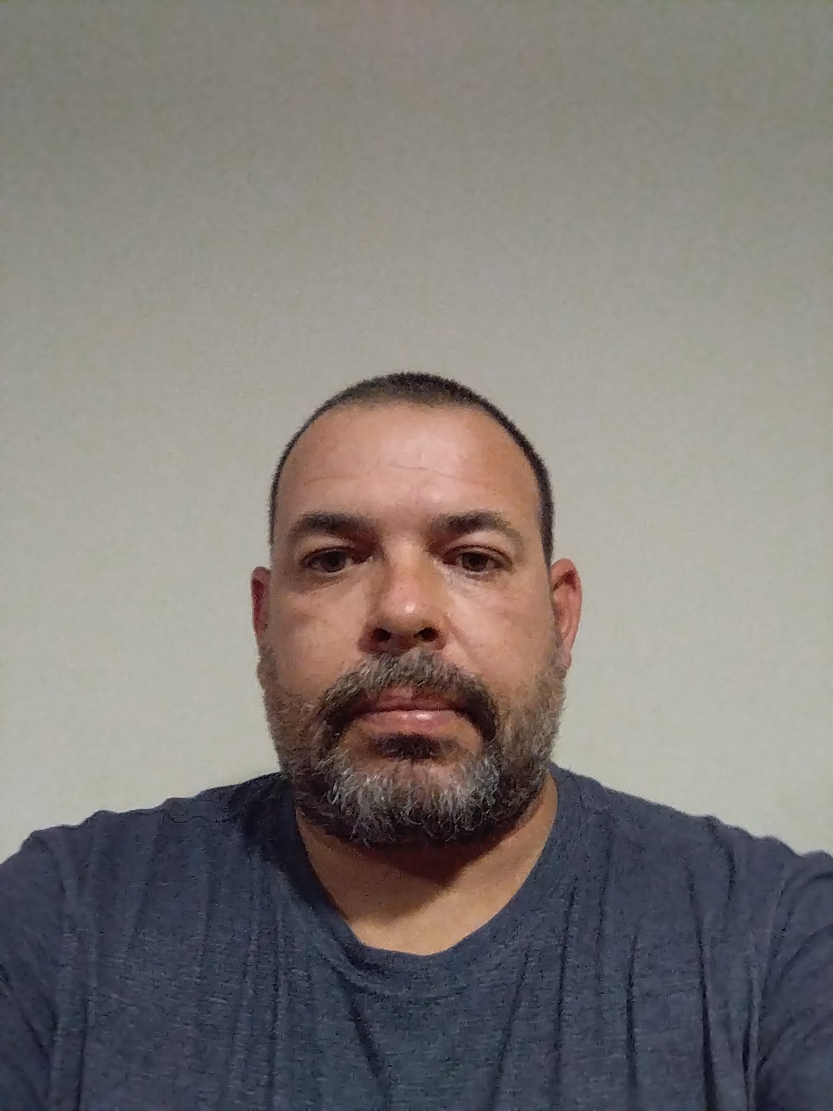 Profil de Hendry, 50 ans, Garage gay à Peccia