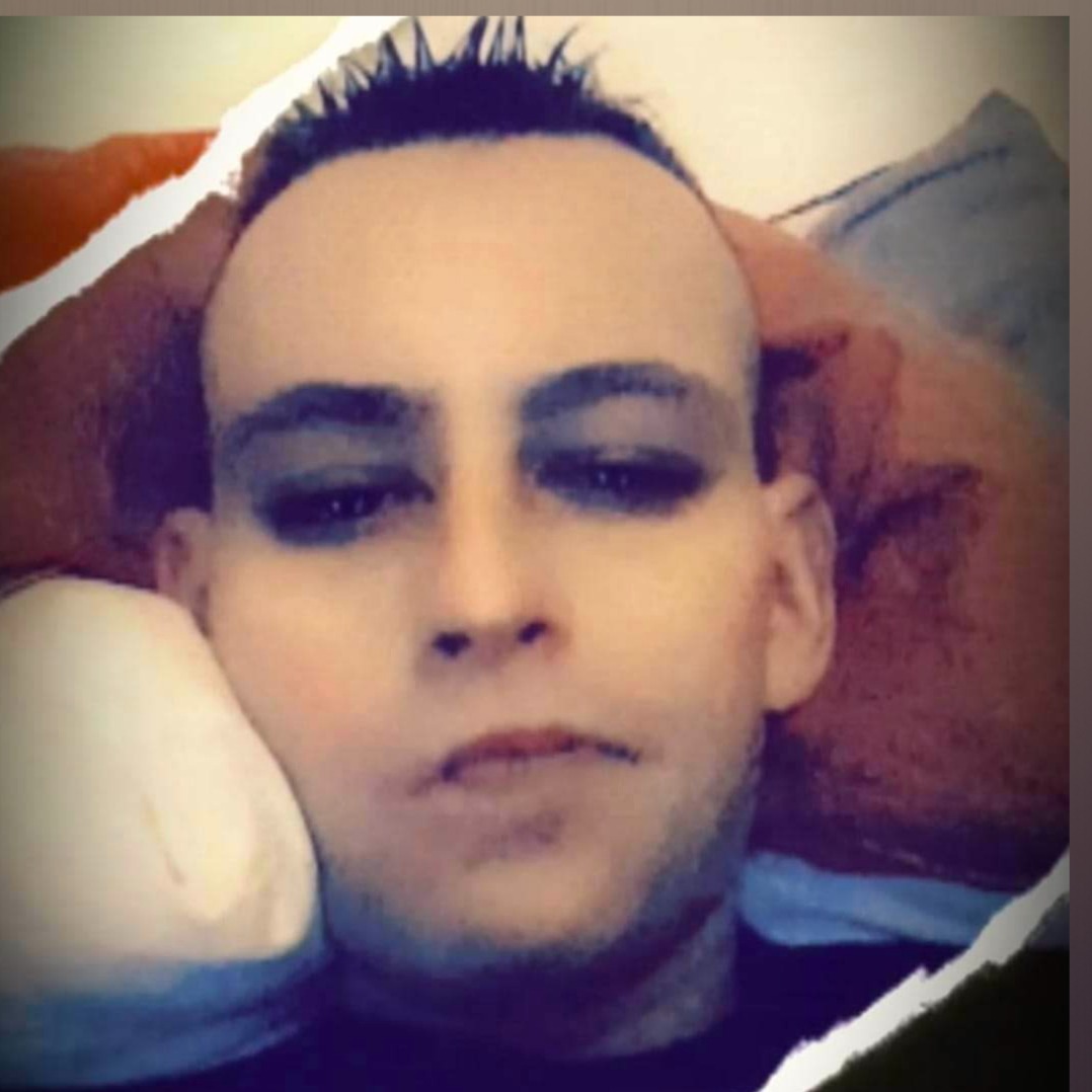 Profil de Verlaine, 32 ans, Garage gay à Frasses