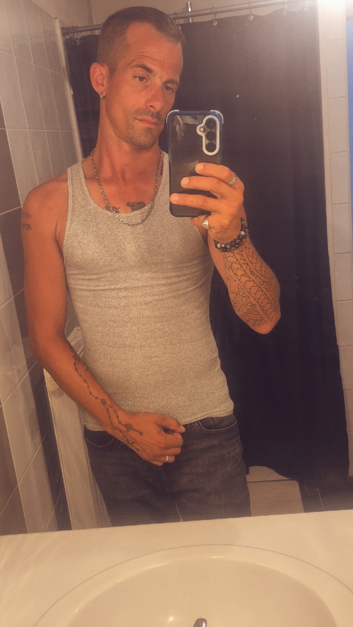 Profil de Giovany, 37 ans, Garage gay à Niedergesteln