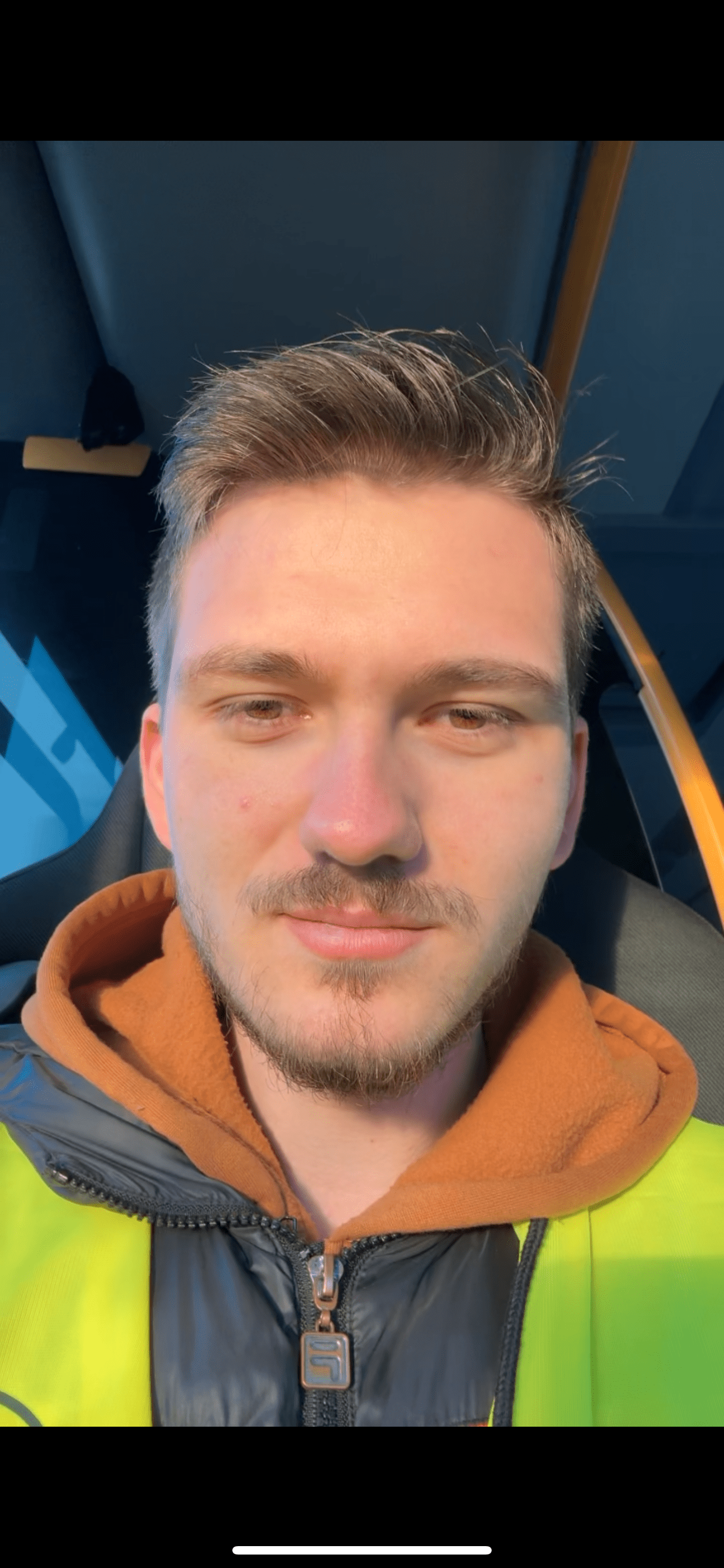 Profil de Rihane, 22 ans, Garage gay à La Tine