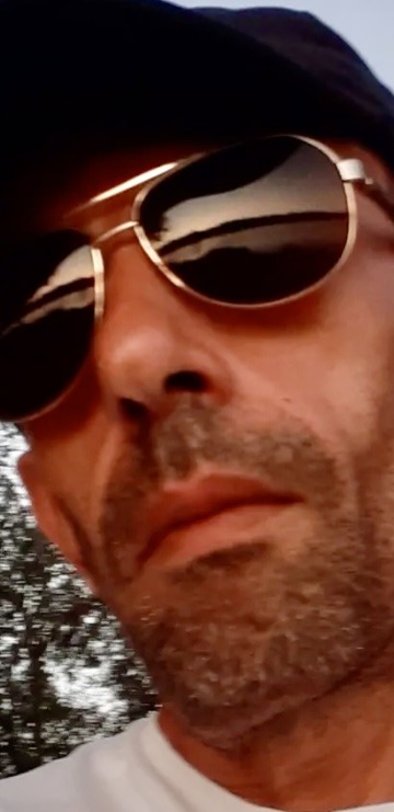 Profil de Sofyene, 46 ans, Garage gay à Lavertezzo