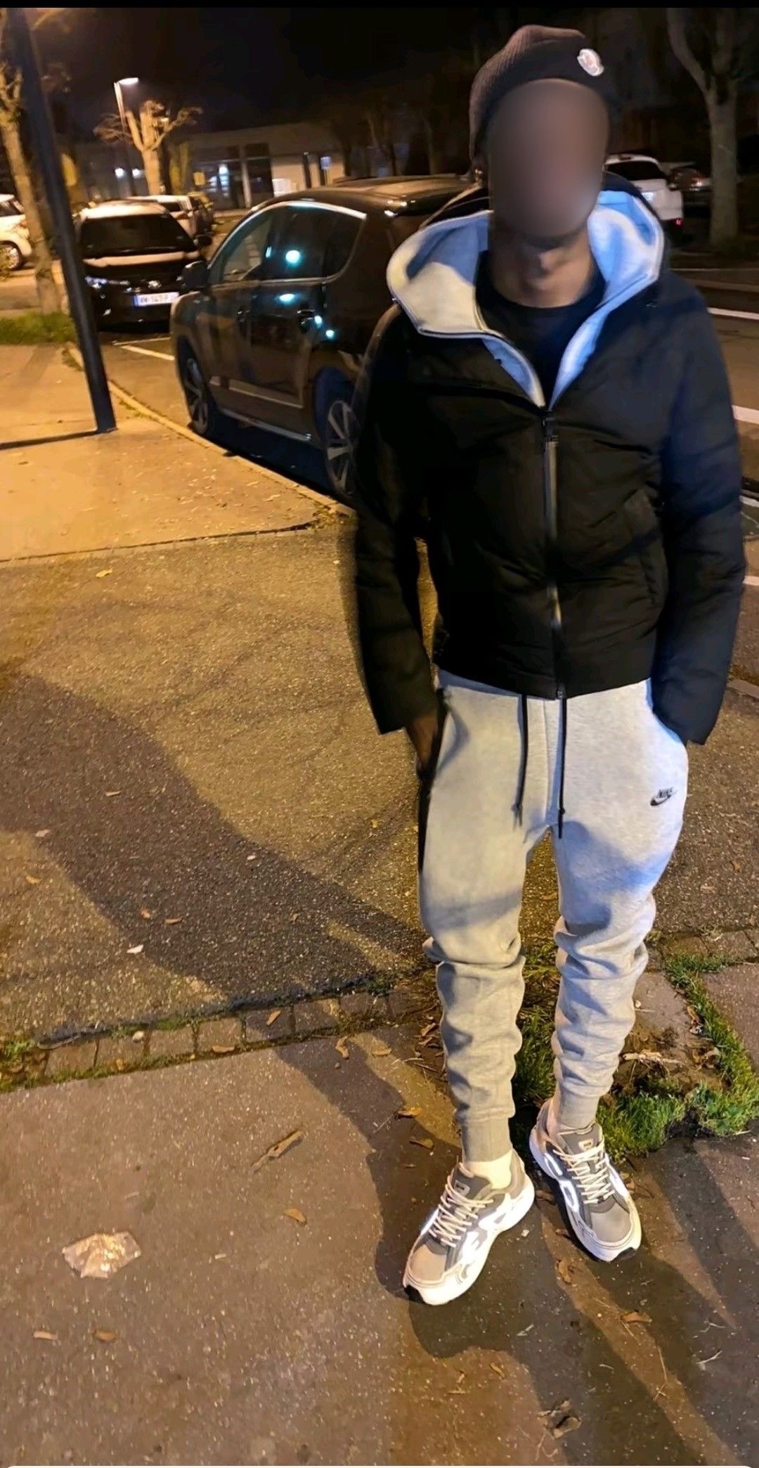 Profil de Monsour, 21 ans, Garage gay à Roggenburg
