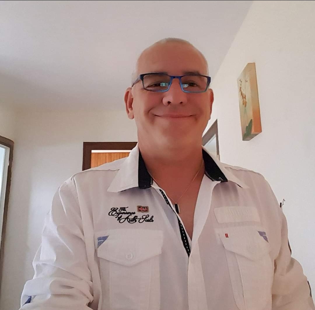 Profil de Redwane, 50 ans, Garage gay à Merligen