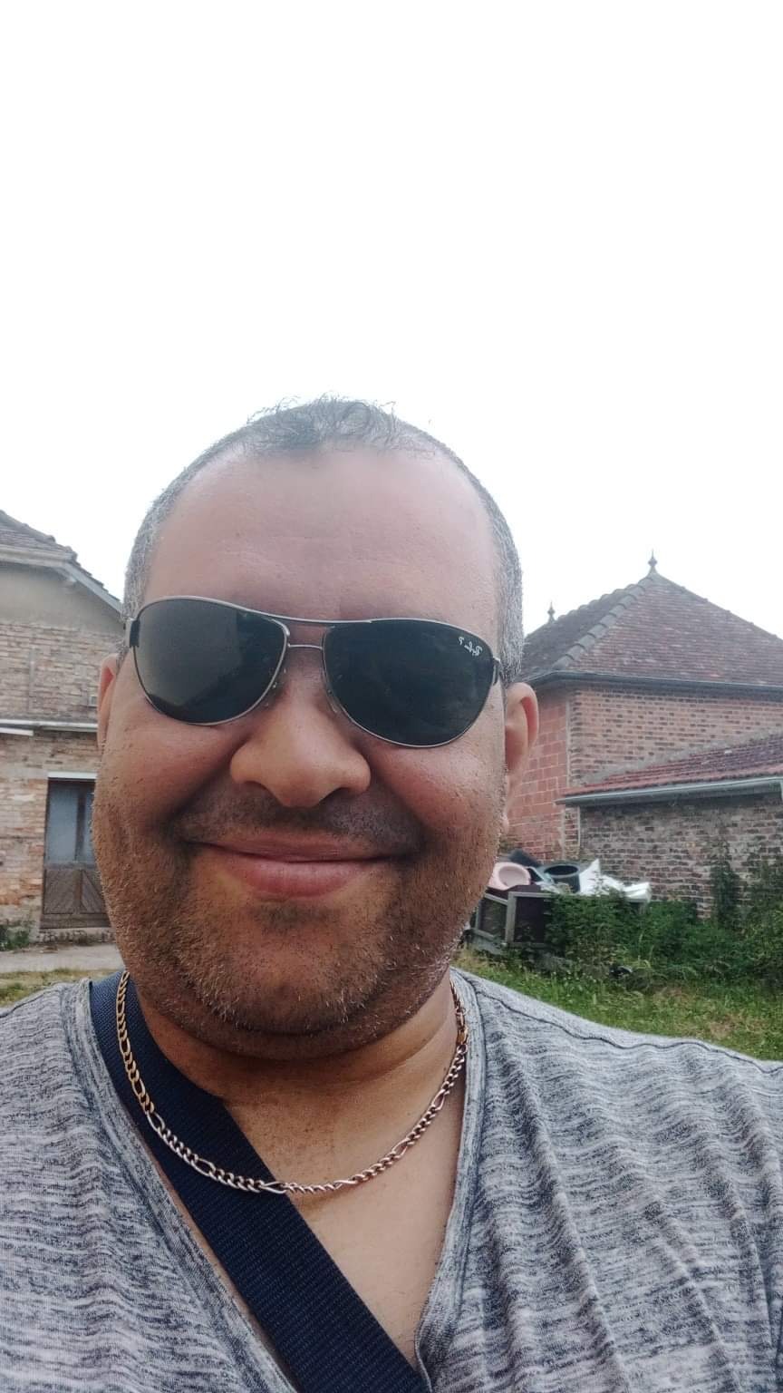Profil de Djemael, 51 ans, Garage gay à Blatten b. Naters