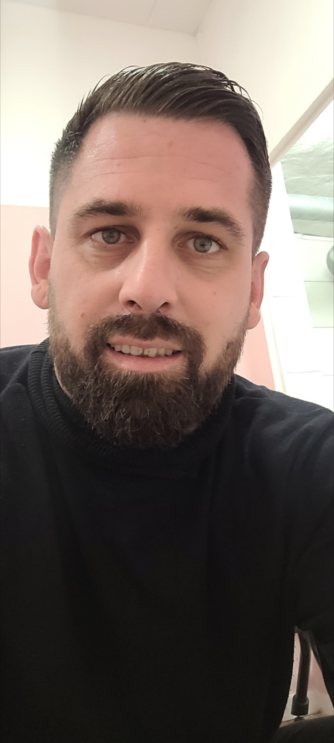 Profil de Yonnel, 37 ans, Garage gay à Meiringen