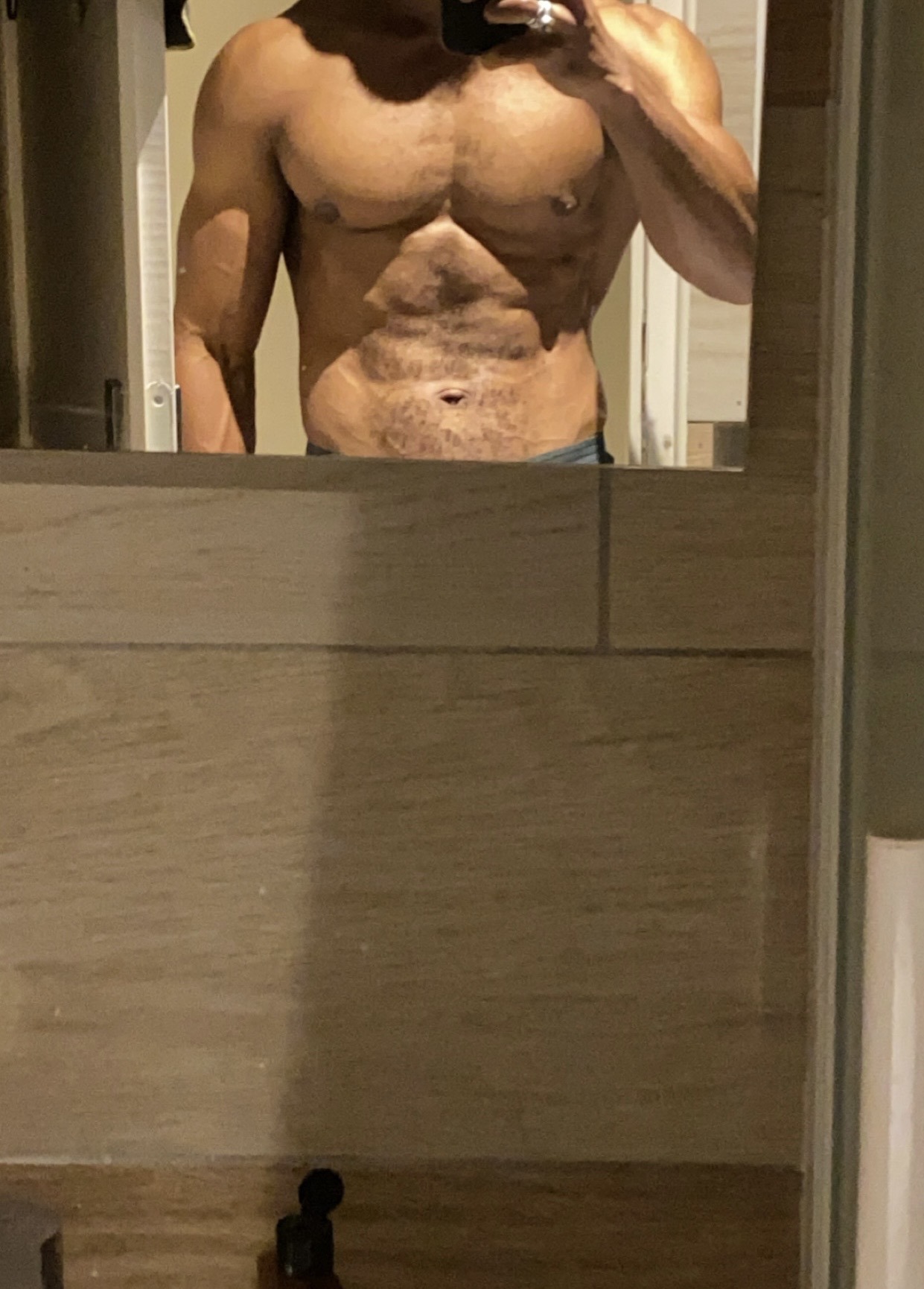 Profil de Eloim, 29 ans, Garage gay à Agiez