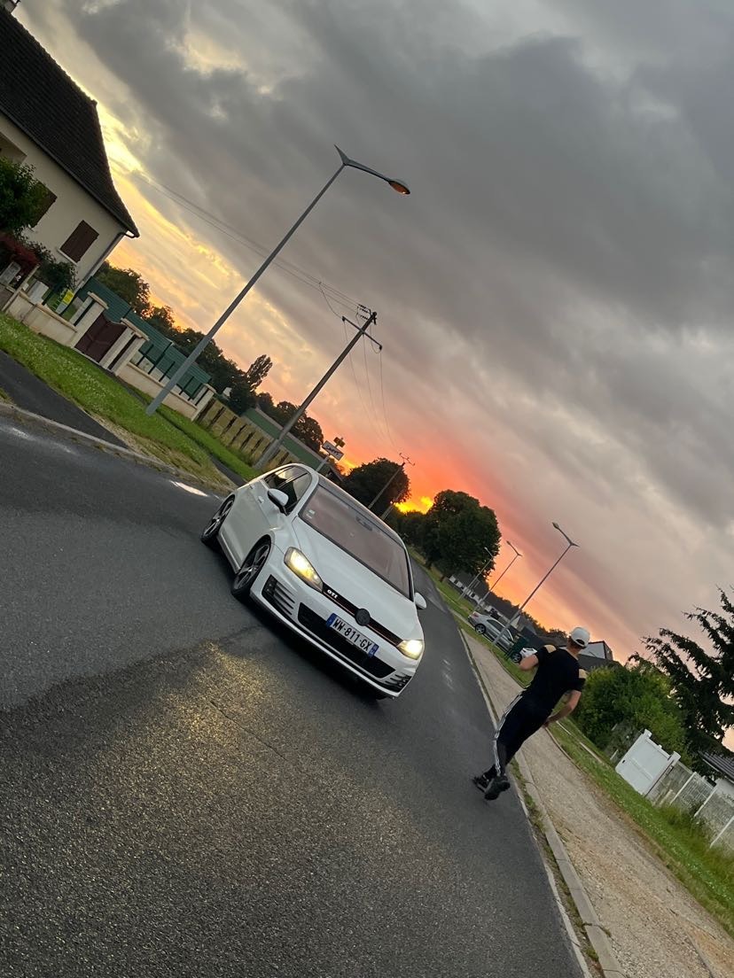 Profil de Kaci, 23 ans, Garage gay à Muralto