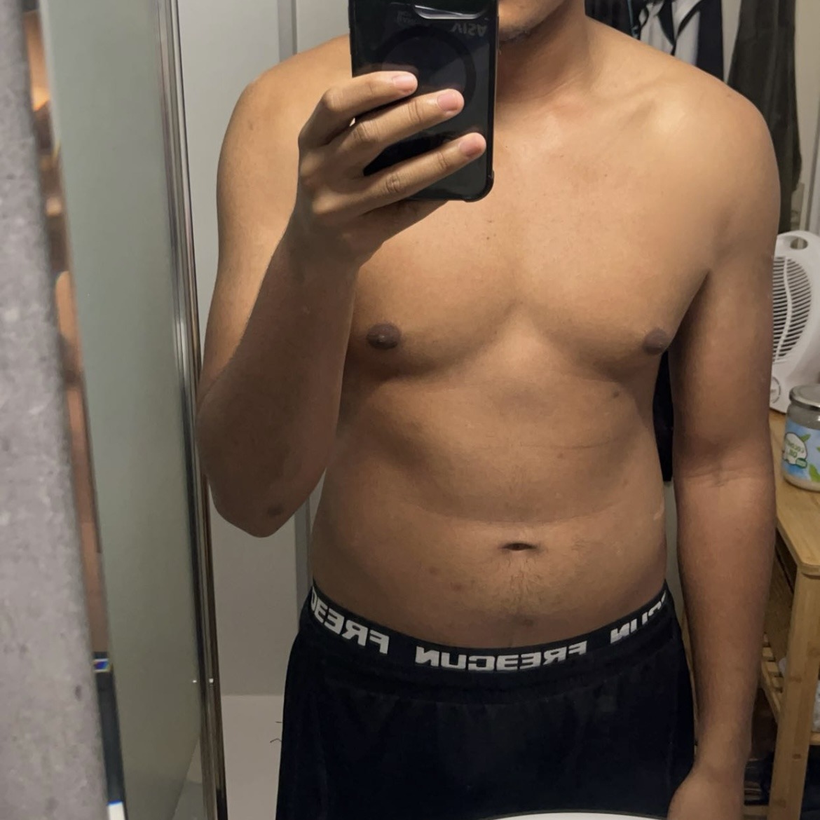 Profil de Eliard, 23 ans, Garage gay à Dranse (Liddes)