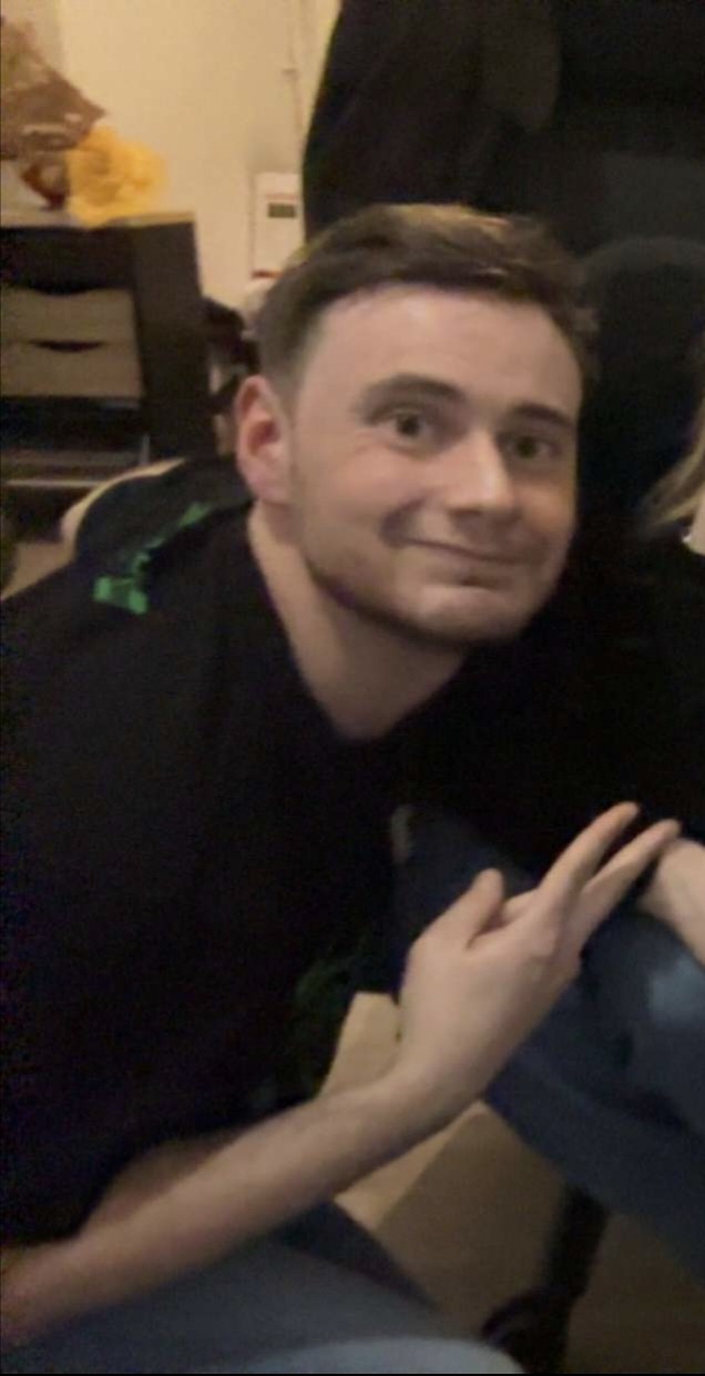 Profil de Sayan, 20 ans, Garage gay à Ferlens VD