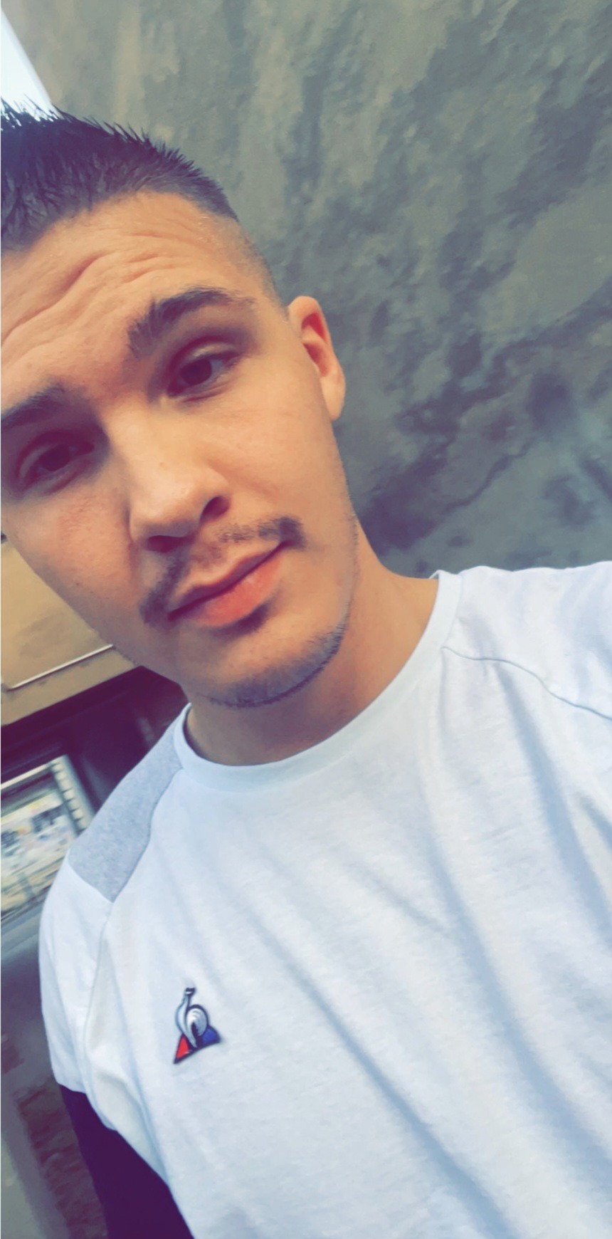 Profil de Souhaib, 24 ans, Garage gay à Mattstetten