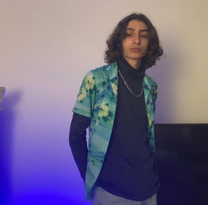 Profil de Alon, 24 ans, Garage gay à Meikirch