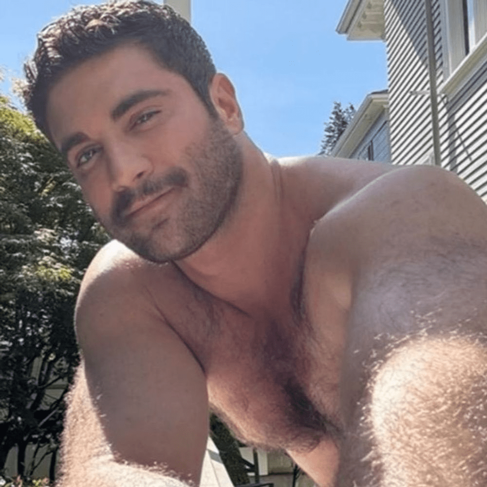 Profil de Anes, 25 ans, Garage gay à Wiggiswil