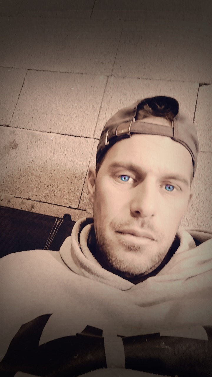 Profil de Alfonso, 46 ans, Garage gay à Erlenbach im Simmental