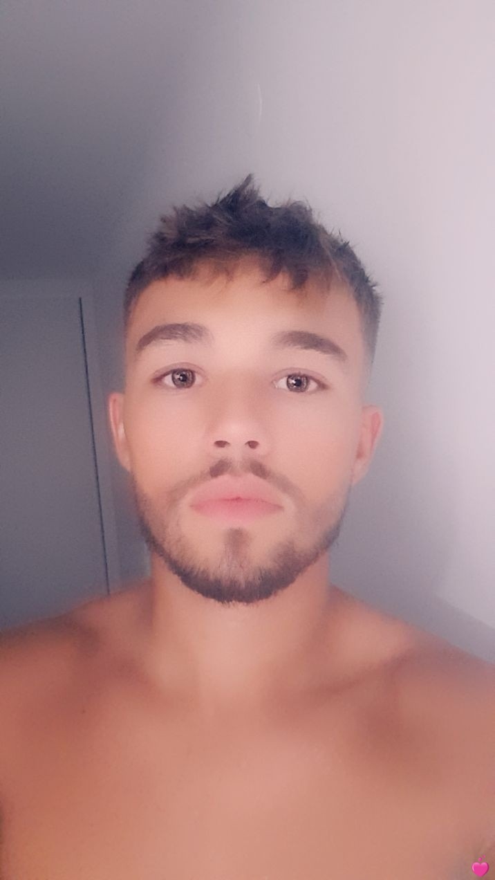 Profil de Aldin, 21 ans, Garage gay à Nunningen